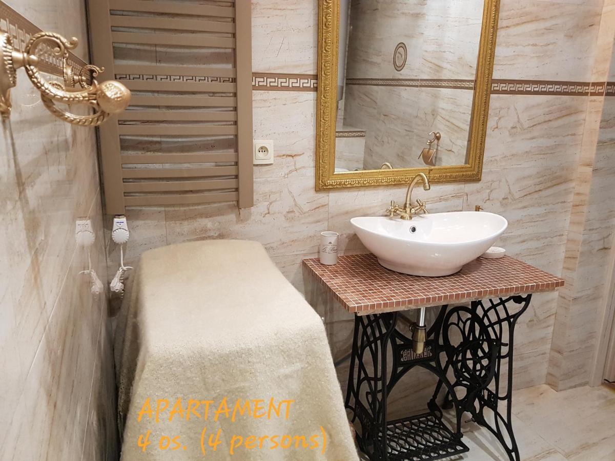 Amazing Deco Center Walbrzych Apartment Bagian luar foto